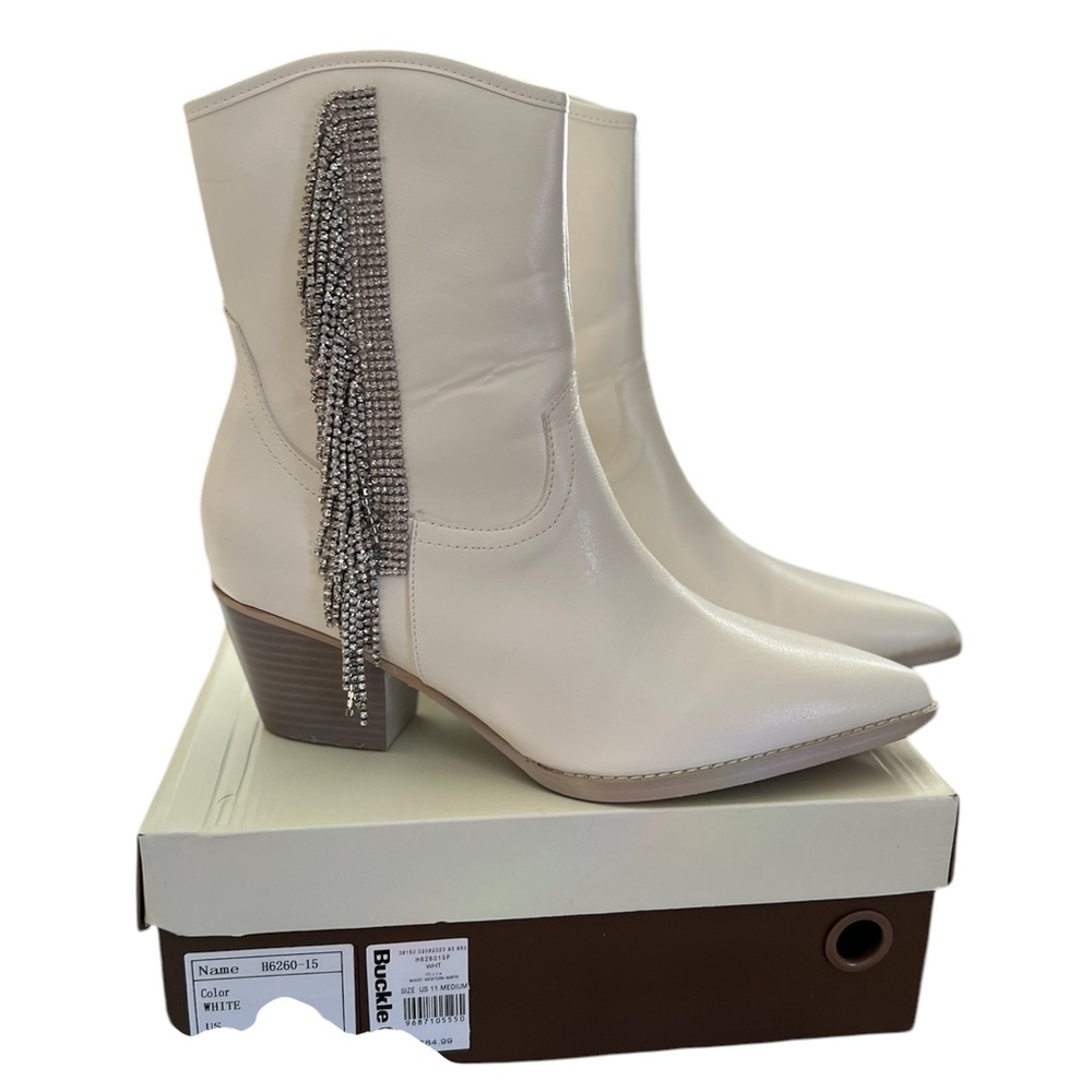NIB~ Rhinestone Fringe Western
Ankle Boot
OASIS SOCIETY. Size 11